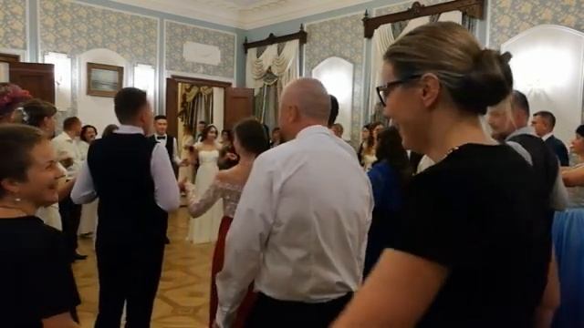 Учим и танцуем,,Бранль,, - французский народный танец. смотреть онлайн