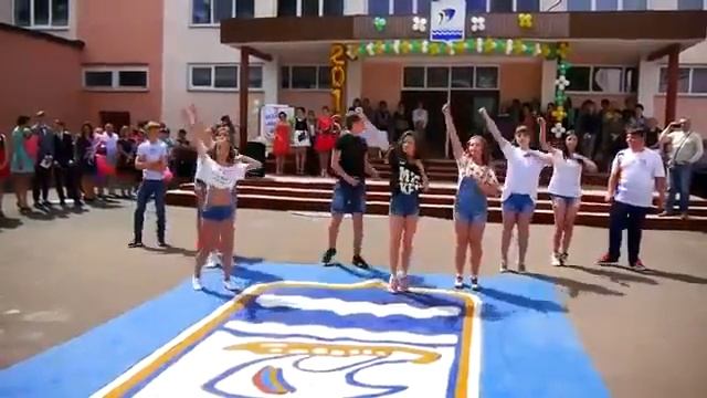 Очень легкий, но крутой танец смотреть онлайн