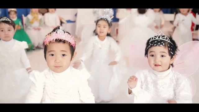 Новогодний утренник в группе 