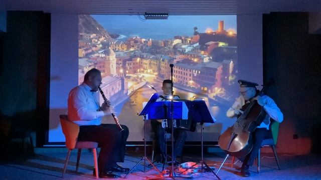 Трио "Ощущения" Trio Sensations Шантель Махалагеаска Shantel Mahalageasca смотреть онлайн