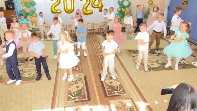 Танец флешмоб «Круче всех» на выпускном в детском сад смотреть онлайн