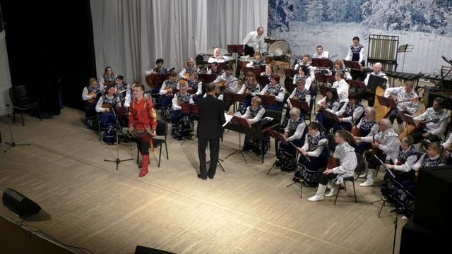 Гармонист Павел Фомин и Вятский ОРНИ им. Шаляпина. 2-е отделение авторского концерта Е. Дербенко смотреть онлайн