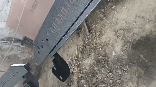 силовые пороги на jeep grand cherokee WJ из профтрубы покрашены смотреть онлайн