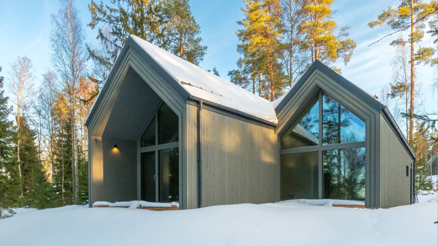 Еще один таймлапс, фиксирующий сборку стен дома из CLT панелей