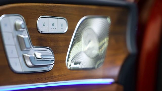 Mercedes-Benz GLS 450 смотреть онлайн