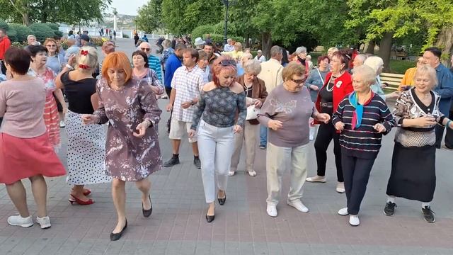 26.05.24 - Танцы на Приморском бульваре - Севастополь - Сер?