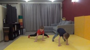 Урок 3 БРЕЙК ДАНС для детей БРЕЙКИНГ ТРЕНИРОВКА как на?