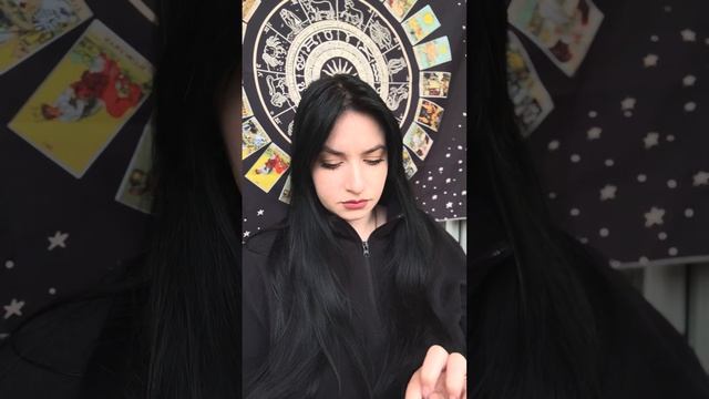 События вот-вот на пороге 🌛🌜🪻 смотреть онлайн
