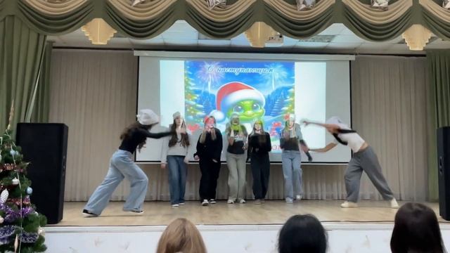 Новогодний флешмоб | 7б смотреть онлайн