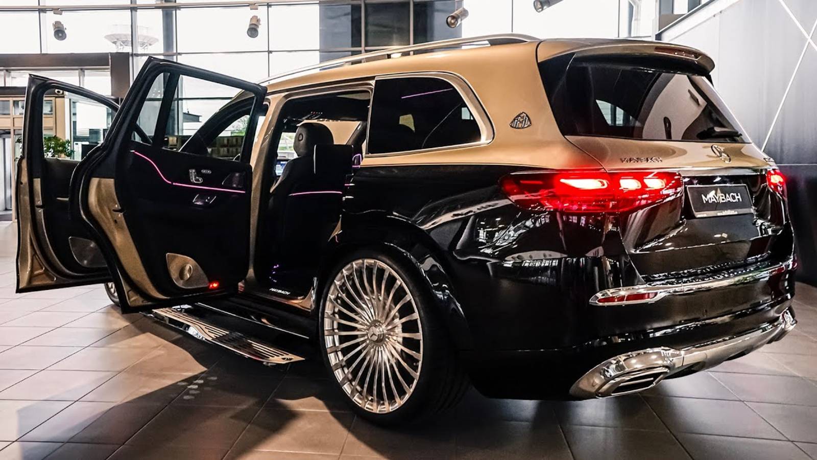 ОБЗОР: Почему Maybach GLS 600 лучше Rolls-Royce? смотреть онлайн