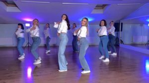 Бачата соло (lady style) Начинающая группа (3,5 месяца обучен