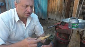 Как зарядить шприц солидолом.