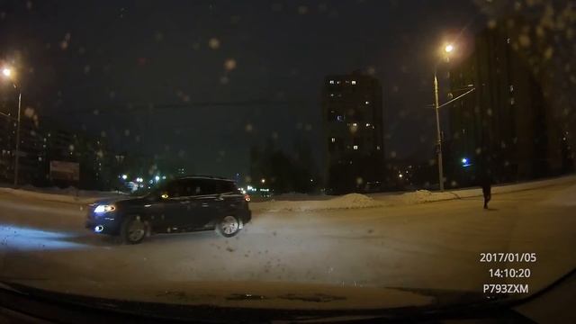 Тест видеорегистратора DEXP GS90A в ночное время смотреть онлайн