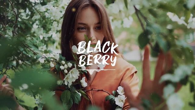 Абрикоса — Влюбилась в друга | Я хожу по тротуарам и по