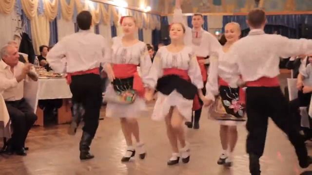 Хора Дин Молдова офигенный танец