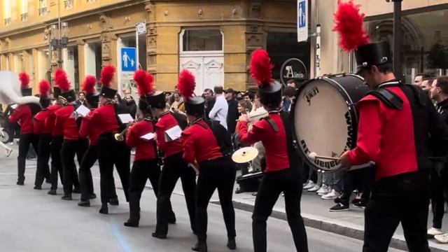 Маршевой оркестр на улицах Люксембурга 🇱🇺 (1)