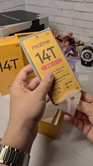 Неужели бюджетник может быть красивее флагмана? распаковка realme 14T #realme #распаковка #unboxing