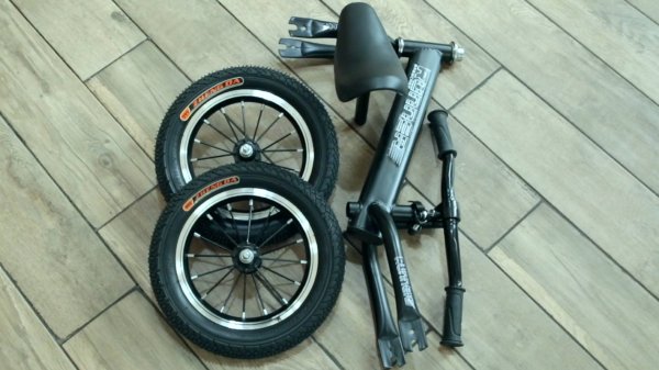 Сборка беговела Babycare Runner