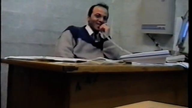 Ахмет звонит девушкам