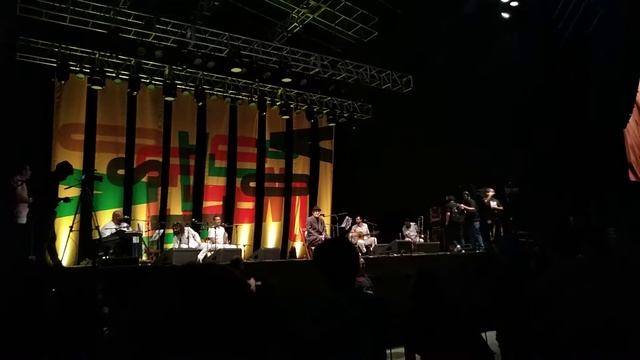 Música tradicional brasileira no Revelando SP. /8\ Традиционная бразильская музыка на Ревеландо СП. смотреть онлайн