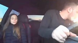 Юра Волков меня прост в детстве шашка укусила шаа😂