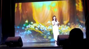 Весеннее танго (Приходит время), Анна Герман