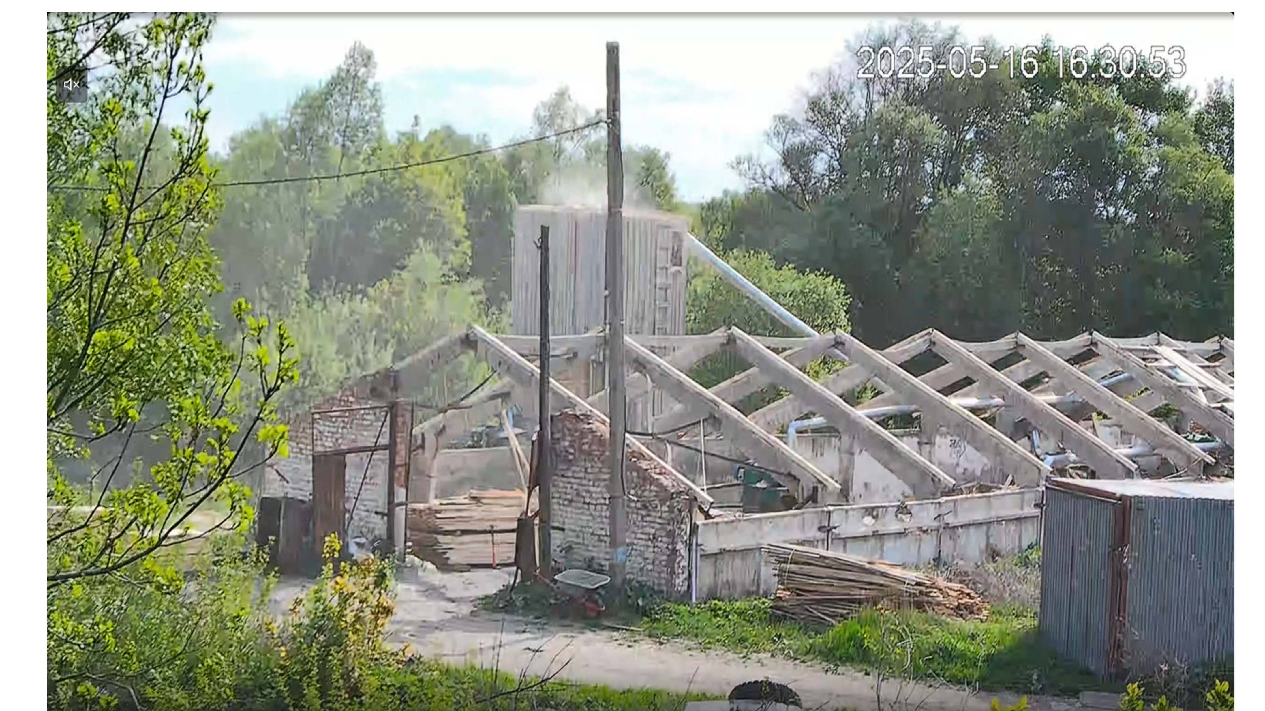 в/з №37 от 16.05.25-опилки летят на дачный участок  как 10 лет назад