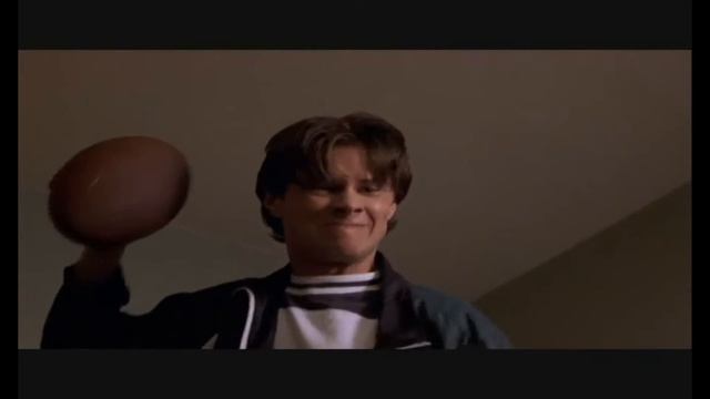 Ian Somerhalder Gets Kick In The Balls/Ян Сомерхолдер получил по яйцам