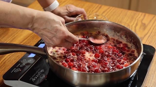 Клюквенный соус за 15 минут.Cranberry sauce in 15 minutes. смотреть онлайн