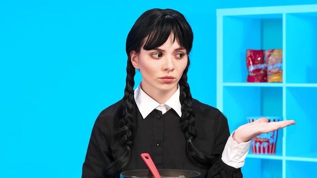 Кулинарный Челлендж: Уэнсдей Против Бабушки | Смешные