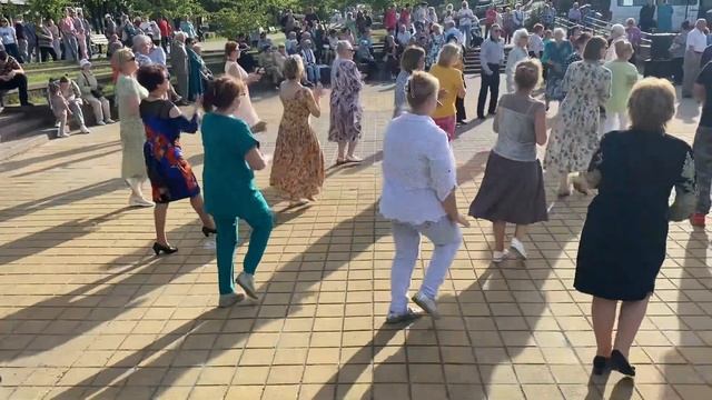 Танцы в парке. Солигорск. смотреть онлайн