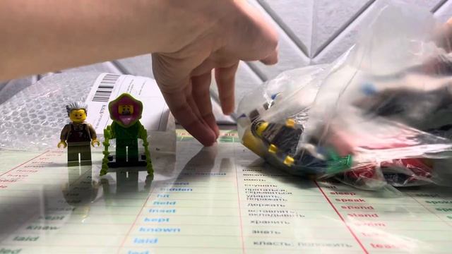 Обзор 14 серии минифигурок Лего, набора Лего Сити 60007, и