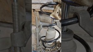 Ремонт Kia Ceed - замена передней пружины 😱🫣😢👷♂️👨?