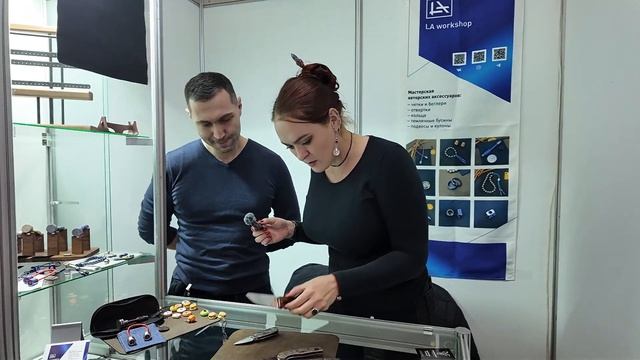 Изучаю новые для меня имена и ножи на Арсенале смотреть онлайн