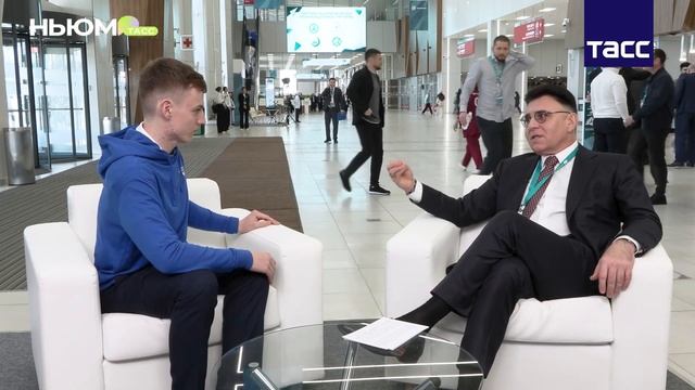 АЛЕКСАНДР ЖАРОВ о будущем российского ТВ и искусственном интеллекте. смотреть онлайн