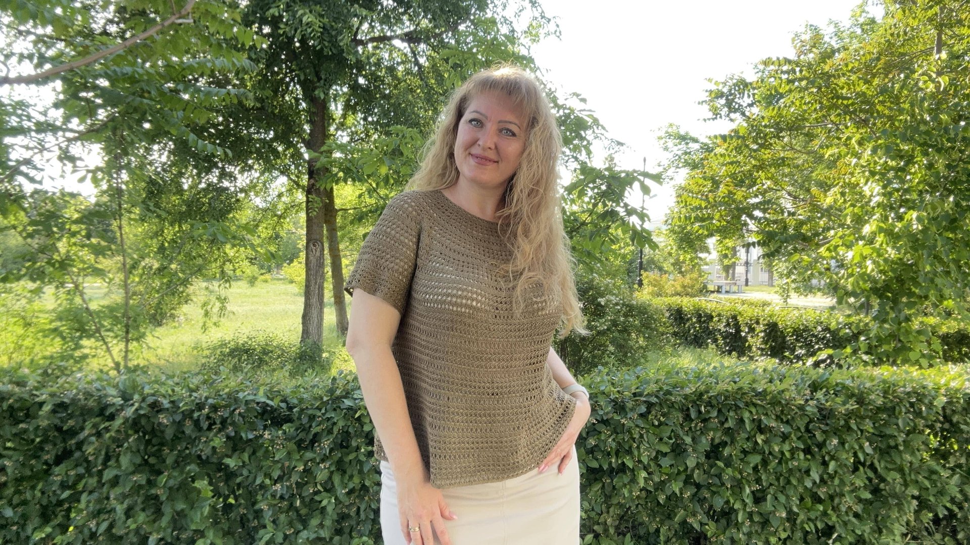 Античное золото/ Круглая кокетка крючком