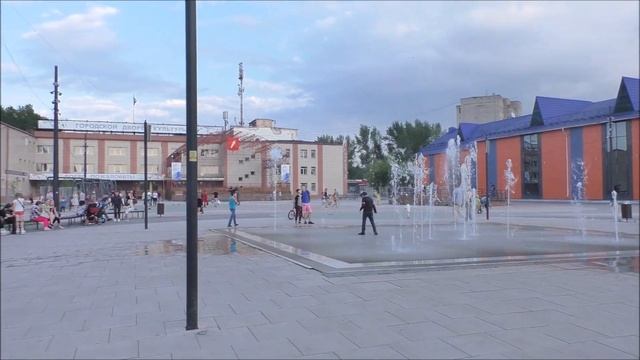 г Ачинск Обновление ул Кравченко Площадь гор ДК 14 08 21 г Автор видео Елена Цыганова смотреть онлайн