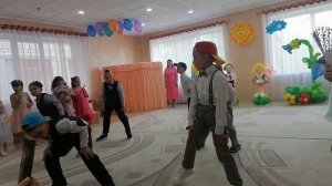 Танец "Менуэт и рэп" на Выпускном утреннике 2023