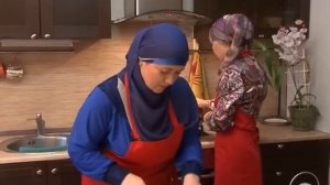 Кавказская кухня чеченское блюдо Жижиг Галнаш галушки. Семейный ужин. вкусный рецепт