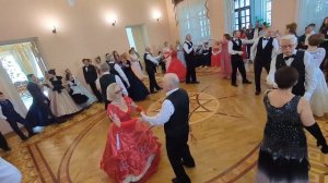 Вальс-попурри на балу