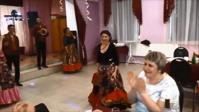 ЗАЖИГАТЕЛЬНЫЕ ЦЫГАНСКИЕ ПЕСНИ И ПЛЯСКИ АВФ . смотреть онлайн
