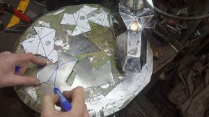 Полигональная скульптура из металла.Доберман.