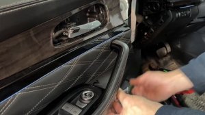 EXEED VX Разбор дверей. Снятие дверных карт «обшивок»