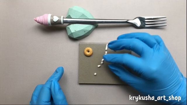 Cтаканчик со сладостями из полимерной глины смотреть онлайн