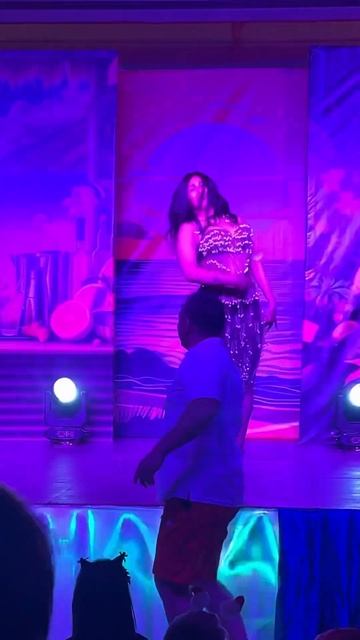 Rehana Sharm Resort Aqua Park & Spa 4*. Русский танцует танец живота на Новый год! смотреть онлайн