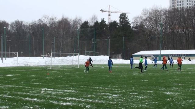 Молния 1-0 Крылья советов-3 (1 Тайм) смотреть онлайн