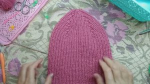 Шапка-бини спицами//вяжем вместе