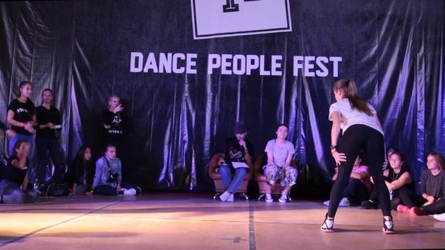 Засыпкина Настя vs Вятова Анна смотреть онлайн