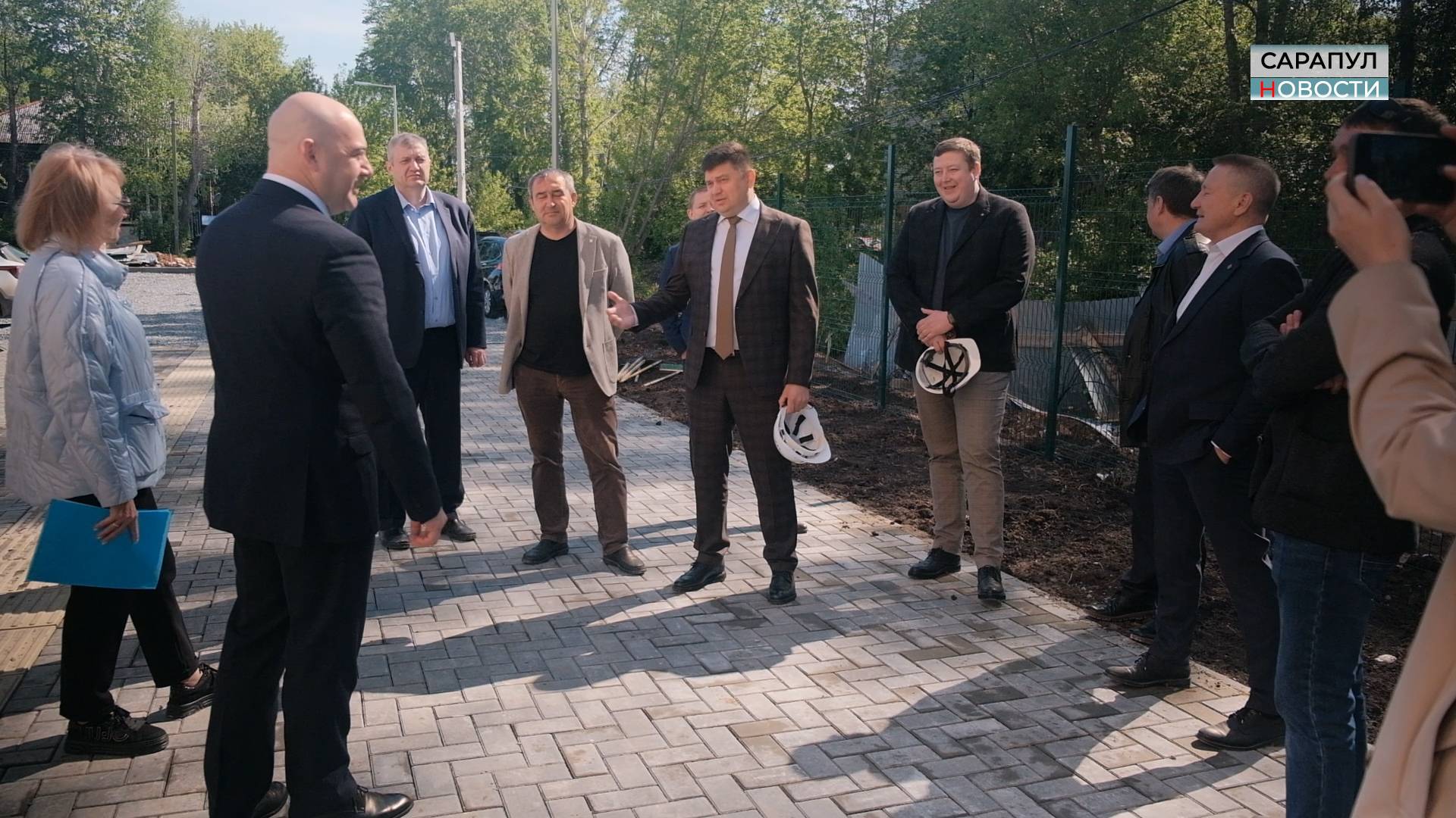 Представители республиканской власти посетили Сарапул смотреть онлайн