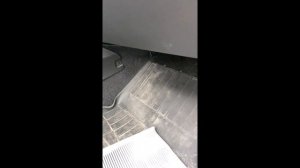 Замена фильтра салона Рено Дастер 2